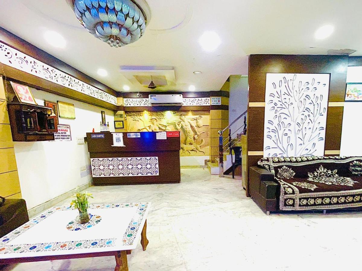Blue Rose International, Family Hotel Agra  Εξωτερικό φωτογραφία