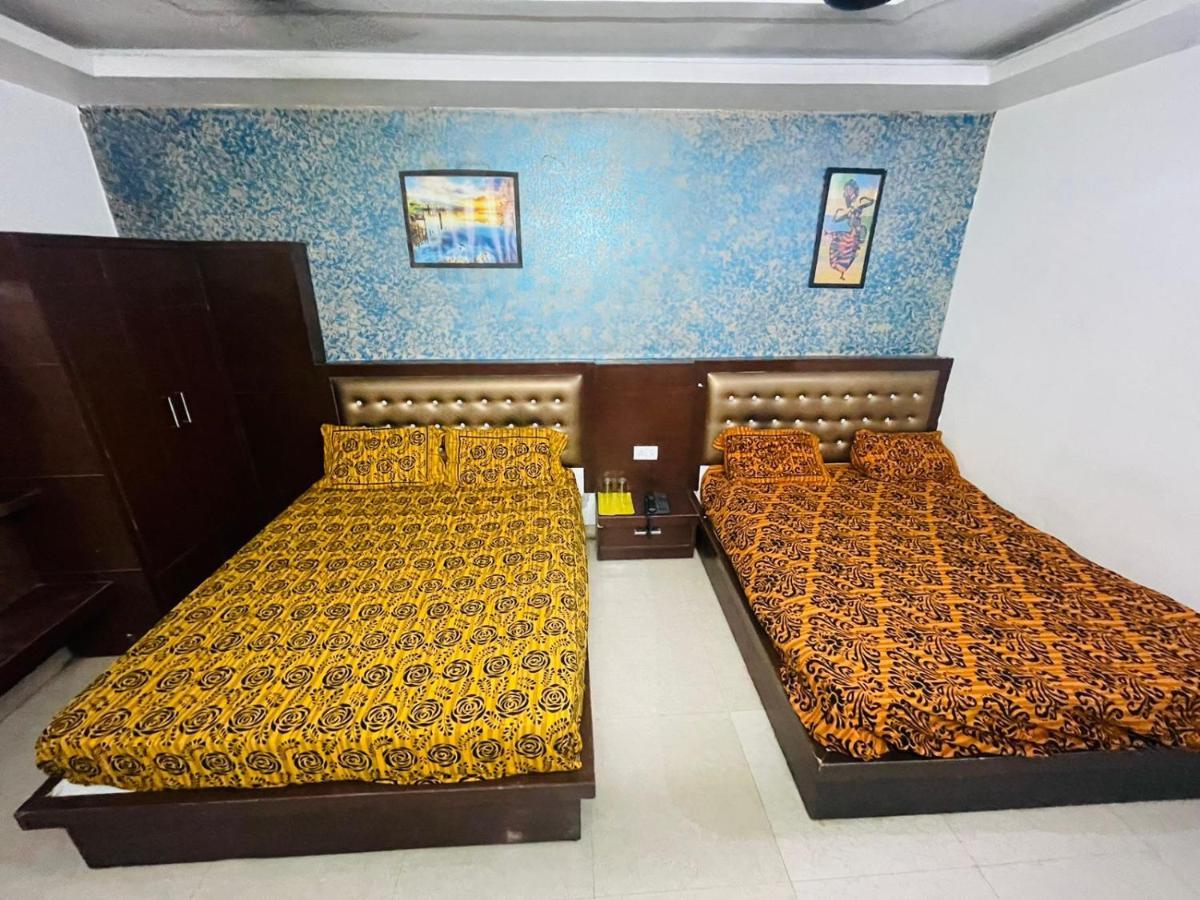 Blue Rose International, Family Hotel Agra  Εξωτερικό φωτογραφία